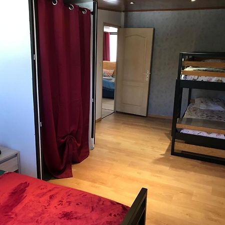 Appartement Le Flamboyant avec piscine chauffée 30° et Jacuzzi à Saint-André Extérieur photo