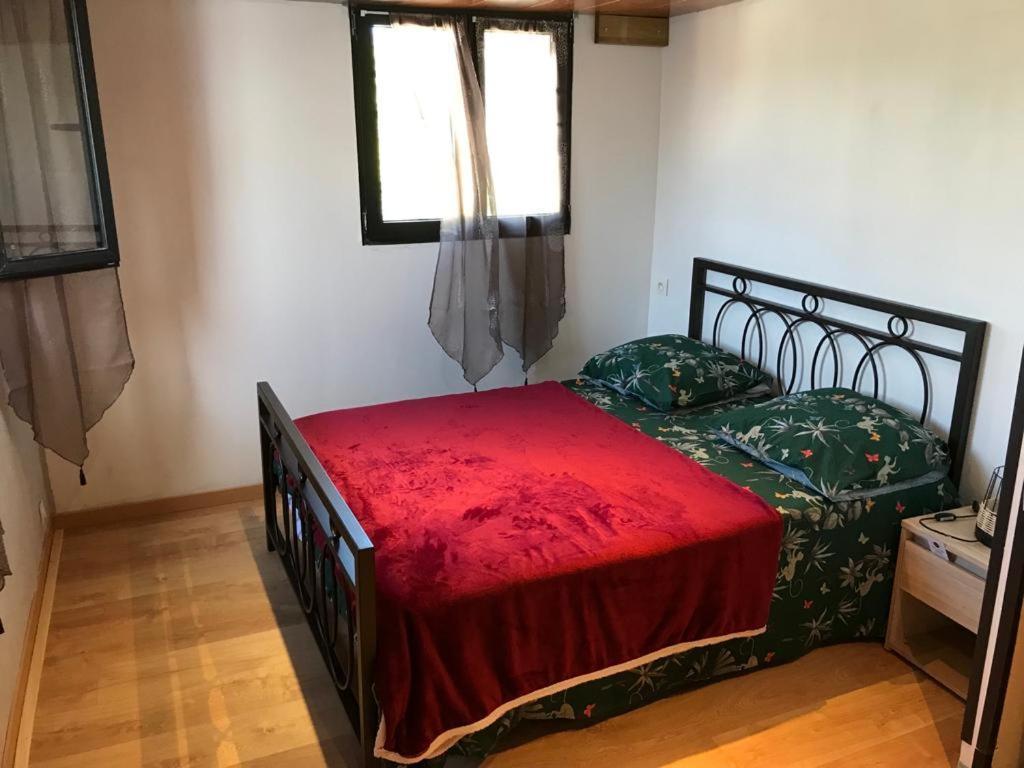 Appartement Le Flamboyant avec piscine chauffée 30° et Jacuzzi à Saint-André Extérieur photo