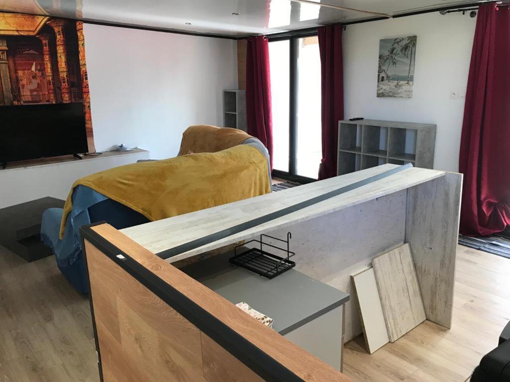 Appartement Le Flamboyant avec piscine chauffée 30° et Jacuzzi à Saint-André Extérieur photo